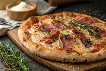 Вкуснейшая пицца ручной работы с ветчиной и свежей зеленью на деревянной доске - RomanZ