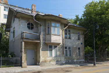 Особняк (1925) советского писателя Сергея Мстиславского в Гагаринском переулке,8А, Москва. Проект архитекторов А.В. Щусева и Б.К. Рериха - kostya6969
