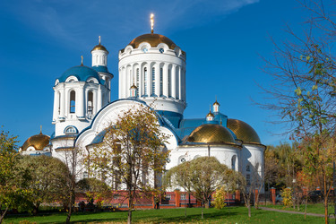 Церковь Собора Московских Святых в Бибирево осенним днем. Москва - kostya6969