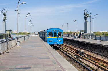 Станция метро Днепр. Киев Украина. (2013 год) - IgorRozhkov