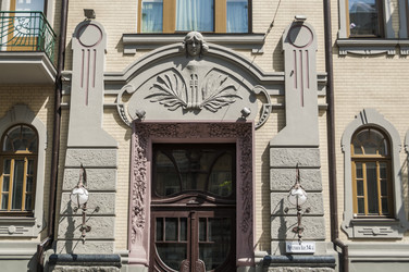 Дом с химерами фрагмент фасада. Киев Украина. (2013 год) - IgorRozhkov