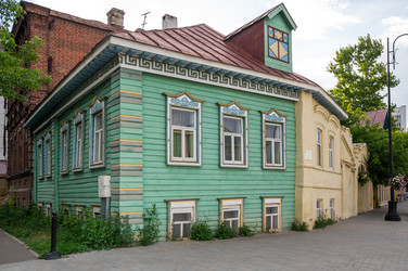 Вид на улицу в историческом центре казани - gumbao