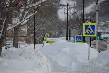 Пешеходный переход после метели. Сахалин. Pedestrian crossing after a snowstorm. Sakhalin. (marka) - marka