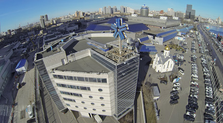 москва, россия - 12 марта 2013: городской пейзаж с выставочным центром - paha_l