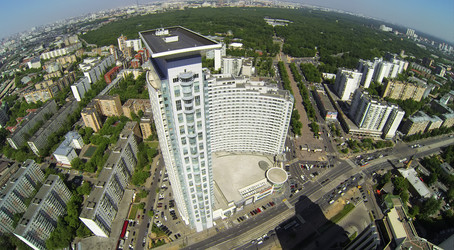 россия, москва - 20 мая 2014 года: городской пейзаж с жилыми домами - paha_l