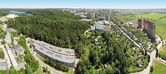россия, москва - 13 июля 2014 года: панорама конноспортивной арены - paha_l