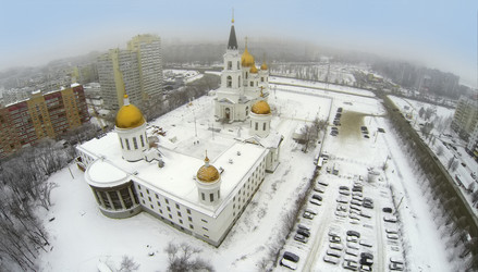 россия, самара - 8 января 2014 года: вид на собор с высоты птичьего полета - paha_l