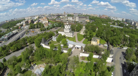 россия, москва - 14 мая 2014 года: спасо-андроников монастырь - paha_l