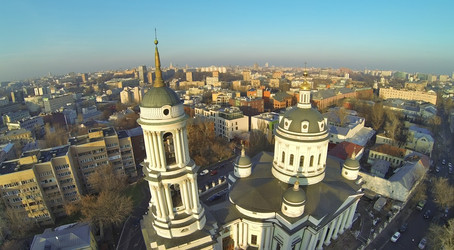 колокольня и купол церкви мартина исповедника зимой в - paha_l