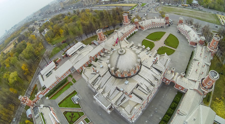 москва - 10 октября: городской пейзаж с беспилотного квадрокоптера с - paha_l