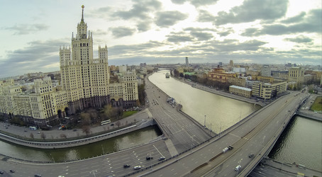 москва - 26 октября: вид с беспилотного квадрокоптера на - paha_l