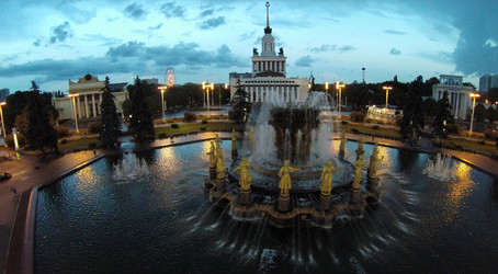 москва - 17 августа 2014 года: фонтан дружбы народов и - paha_l