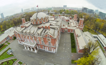 москва - 10 октября: городской пейзаж с беспилотного квадрокоптера на - paha_l