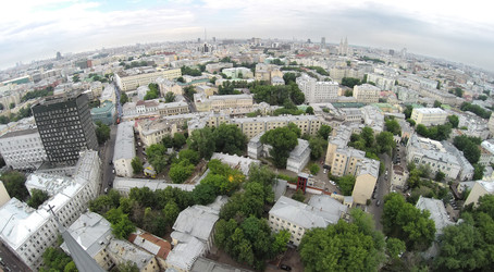 Вид с высоты птичьего полета на городской пейзаж Басманного района - paha_l