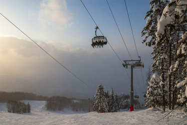 Горнолыжный комплекс «Горный воздух». Сахалин. View of the ski complex "Gorny Vozduh". Sakhalin. (marka) - marka