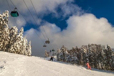 Горнолыжный комплекс «Горный воздух». Сахалин. View of the ski complex "Gorny Vozduh". Sakhalin. (marka) - marka