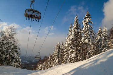 Горнолыжный комплекс «Горный воздух». Сахалин. View of the ski complex "Gorny Vozduh". Sakhalin. (marka) - marka