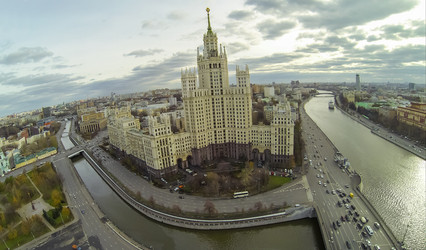 москва - 26 октября: вид с беспилотного квадрокоптера на знаменитую - paha_l