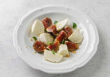 Салат с инжиром и моцареллой - JuliaLavleis