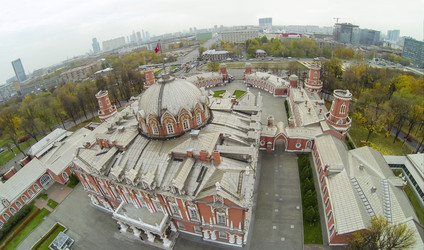 москва - 10 октября: городской пейзаж с беспилотного квадрокоптера с - paha_l