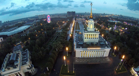 москва, россия - 17 августа 2014 года: главный павильон вднх в - paha_l