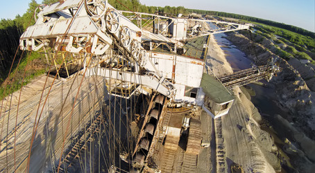 РОССИЯ, ВОСКРЕСЕНСК - 1 ИЮЛЯ 2014 г.: Представитель Takrafers 710 в - paha_l