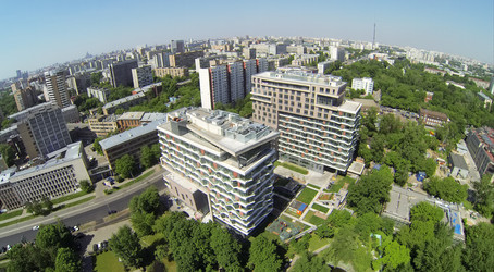 россия, москва - 20 мая 2014 года: городской пейзаж с жилыми домами - paha_l