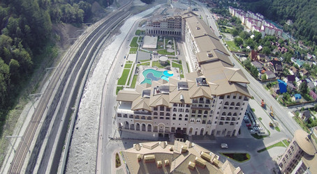 СОЧИ, РОССИЯ - 1 августа 2014 года: Отель Marriott, расположенный в - paha_l