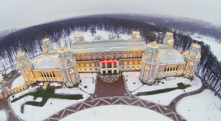 Большой Царицынский дворец зимним вечером в Москве, Россия - paha_l
