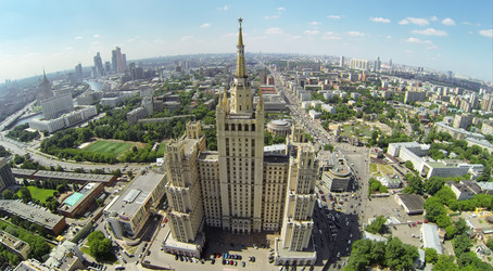 россия, москва - 23 мая 2014 года: жилой небоскреб в - paha_l