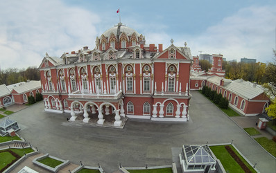 москва - 10 октября: вид с беспилотного квадрокоптера на - paha_l