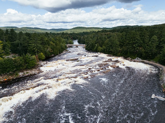парк каскадов и водопадов на реке уаро, в родоне, квебек, канада - EOS_Canon