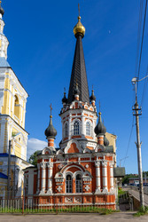 Колокольня церкви Святого Николая в Смоленске, Россия - gumbao
