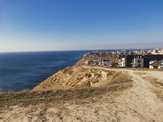 Вид на Черное море с обрывистого берега в районе Лысой горы и поселка Супсех под Анапой - Olga828