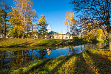 вид на городской парк осенью - gumbao