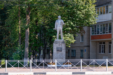 Памятник Владимиру Ильичу Ленину, улица Ленина, Малоярославец, Калужская область - kostya6969