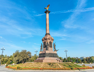 Памятник 1000-летию Ярославля в парке на Стрелке, 2024 - Tatiana_Panova