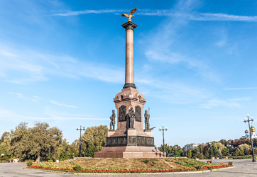 Памятник 1000-летию Ярославля в парке на Стрелке, 2024 - Tatiana_Panova