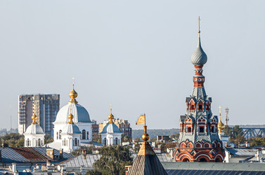 Купола церкви Сретения Господня и Казанского собора, панорама исторического центра Ярославля, 2024 - Tatiana_Panova