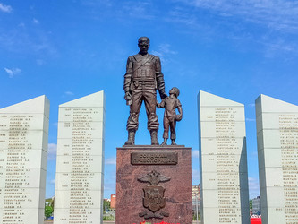 Памятник Солдатам правопорядка, мемориальный комплекс в парке Трудовой в Челябинске, 2024 - Tatiana_Panova
