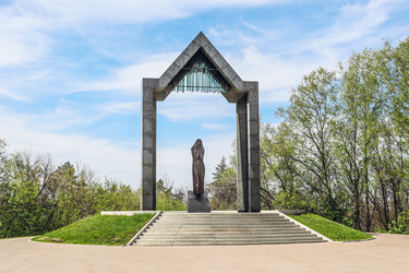 Мемориал Скорбящая мать, Уфа, Республика Башкортостан, Россия, 2025 - Tatiana_Panova