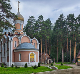 церковь в честь святой троицы в новосибирском академгородке - Serg Zastavkin