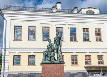Памятник Виктору и Аполлинарию Васнецовым, Киров, Кировская область, Россия, 2024 - Tatiana_Panova