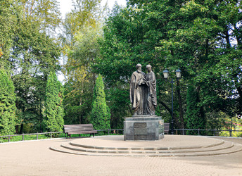 Памятник Петр и Феврония Муромские в Александровском саду, Киров, Кировская область, Россия, 2021 - Tatiana_Panova
