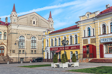 Старинные дома на Красной площади и музей-заповедник Рыбинска, Ярославская область, Россия, 2024 - Tatiana_Panova