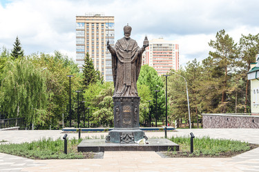 Памятник Николай Чудотворец у Нарымского сквера, Новосибирск, Россия, 2024 - Tatiana_Panova