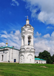 георгиевская колокольня в музее-заповеднике "коломенское". москва, россия. 15 июня 2026 года - ElenGlush