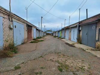 Типичный советский и постсоветский гаражный массив - BEMBA.Poi
