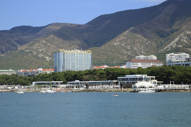 Краснодарский край , город Геленджик , Черноморское побережье, курорт, вид на набережную с моря - Nadya11