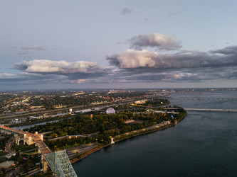 городской пейзаж монреаля и мост жака-картье на закате, квебек, канада - EOS_Canon
